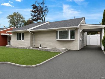 40 Southridge Drive