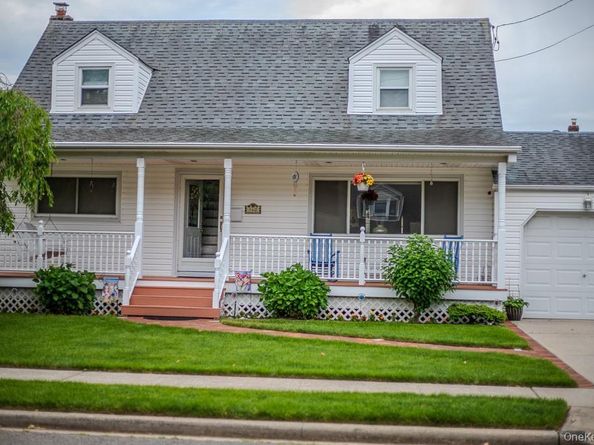 162 N Elm Street, Massapequa NY 11758