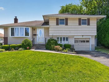 4 Gates Avenue