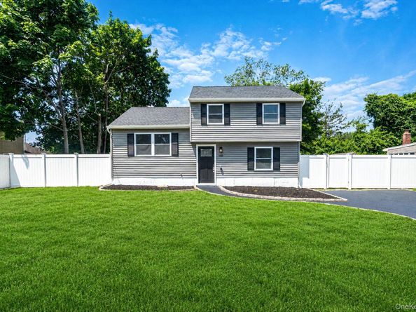 610 Americus Avenue, East Patchogue NY 11772