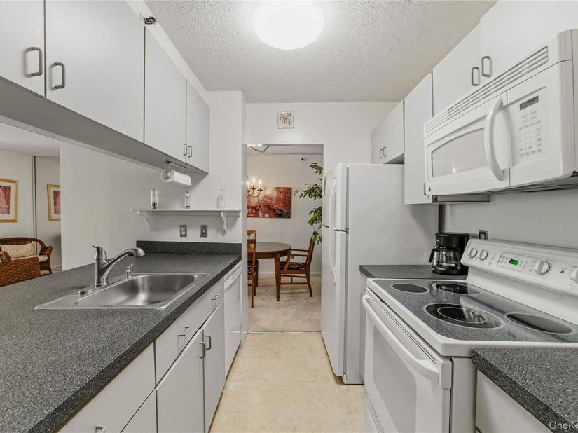 25 Rockledge Avenue 801, White Plains NY 10601
