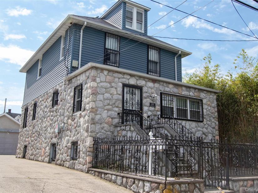 4810 Robertson Street, Bronx NY 10470