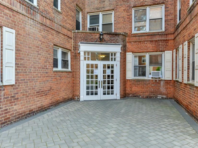 70 Locust Avenue 504B, New Rochelle NY 10801