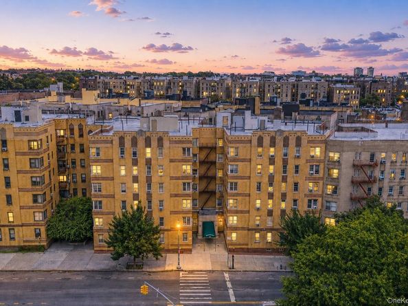2166 Bronx Park E 1F, Bronx NY 10462