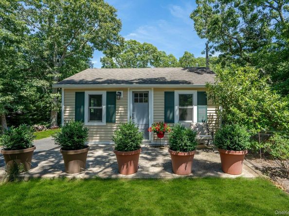 156 Washington Heights Avenue, Hampton Bays NY 11946