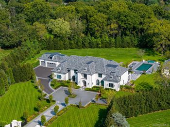 18 Evergreen Way