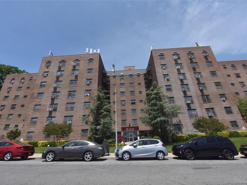202-35 Foothill Avenue B57, Hollis NY 11423