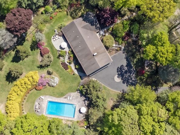 55 Rolling Hill Lane, Old Westbury NY 11568
