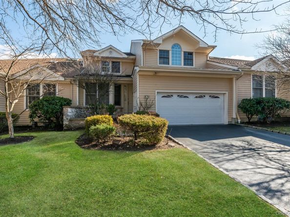163 Doral Court, Roslyn NY 11576
