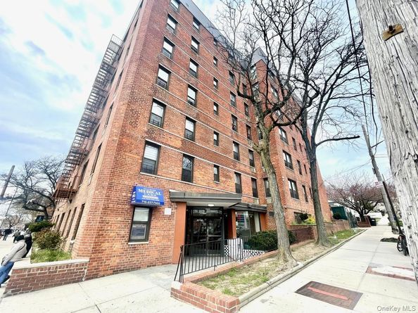 8746 Chelsea Street 3J, Jamaica Estates NY 11432