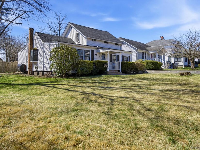 94 E Lakewood Street, Patchogue NY 11772