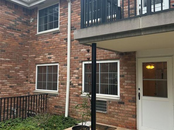 96 Jervis Avenue 96, Farmingdale NY 11735