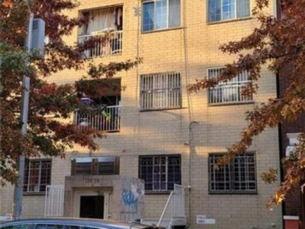 100-09 39 Avenue 3E, Corona NY 11368