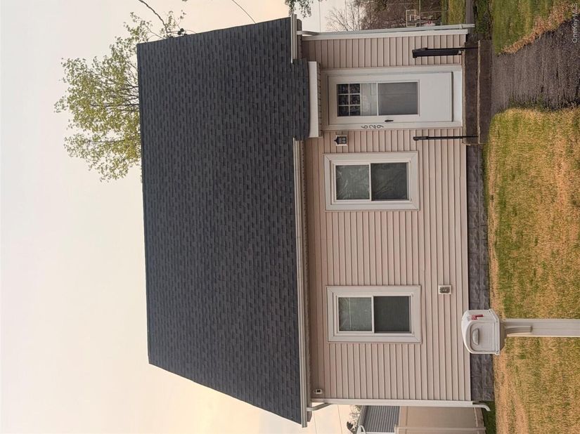 629 Lakeway Drive, West Babylon NY 11704