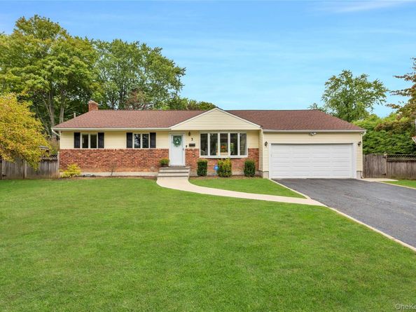 3 Cherrywood Drive, East Northport NY 11731