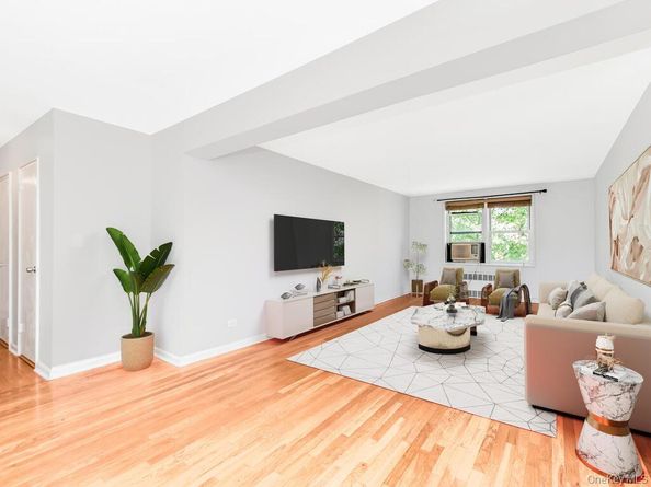 525 W 236th. Street 6H, Bronx NY 10463