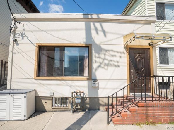 11907 14th Road, College Point NY 11356