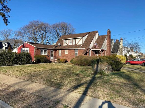 819 Edward Street, Baldwin NY 11510