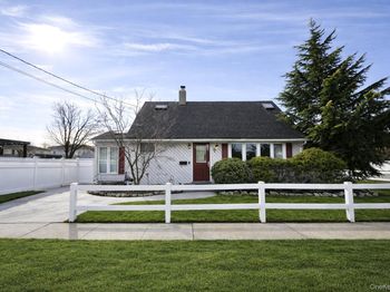 32 Saint Marks Place