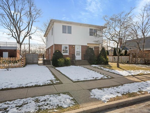 169 Wilton Street, New Hyde Park NY 11040