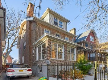 1955 Andrews Avenue S