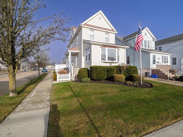 77 Lawson Avenue, East Rockaway NY 11518