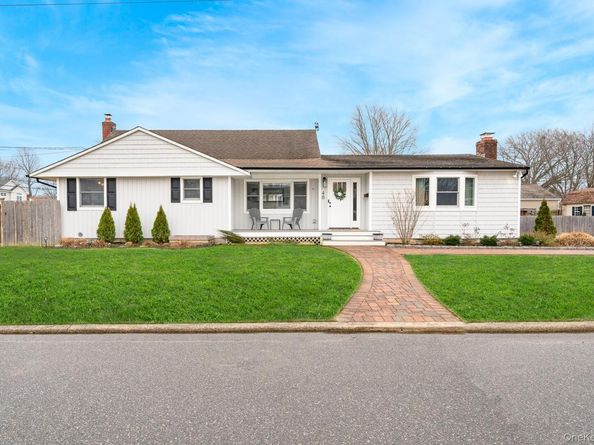 48 Butler Street, West Islip NY 11795