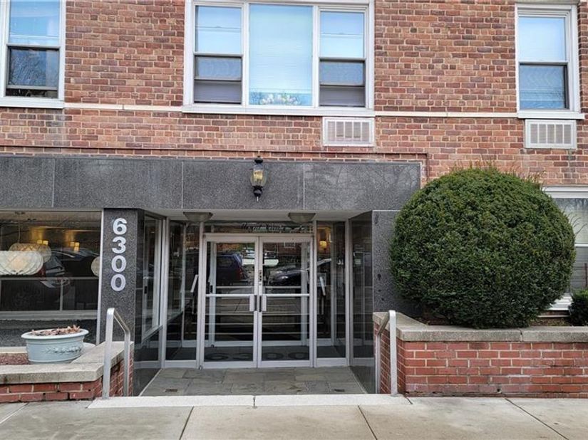6300 Riverdale Avenue 1B, Bronx NY 10471