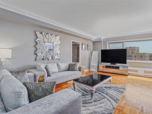 3 Fordham Hill Oval 17F, Bronx NY 10468