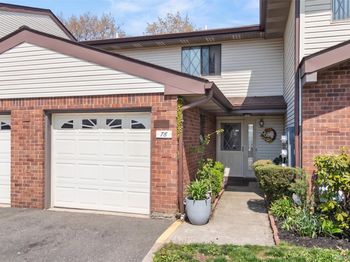 78 Cambridge Drive W