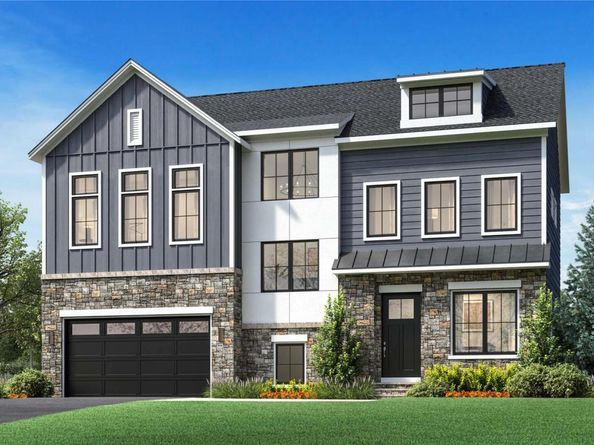 27 Sequoia Circle, Manhasset NY 11030