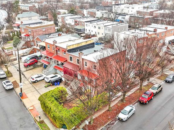 2829 Schurz Avenue, Bronx NY 10465