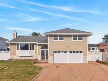 38 S Oaks Boulevard