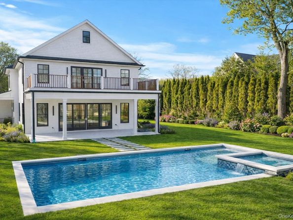 2590 Cox Neck Road, Mattituck NY 11952