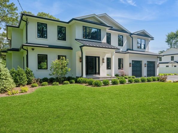 352 Cold Spring Road, Syosset NY 11791