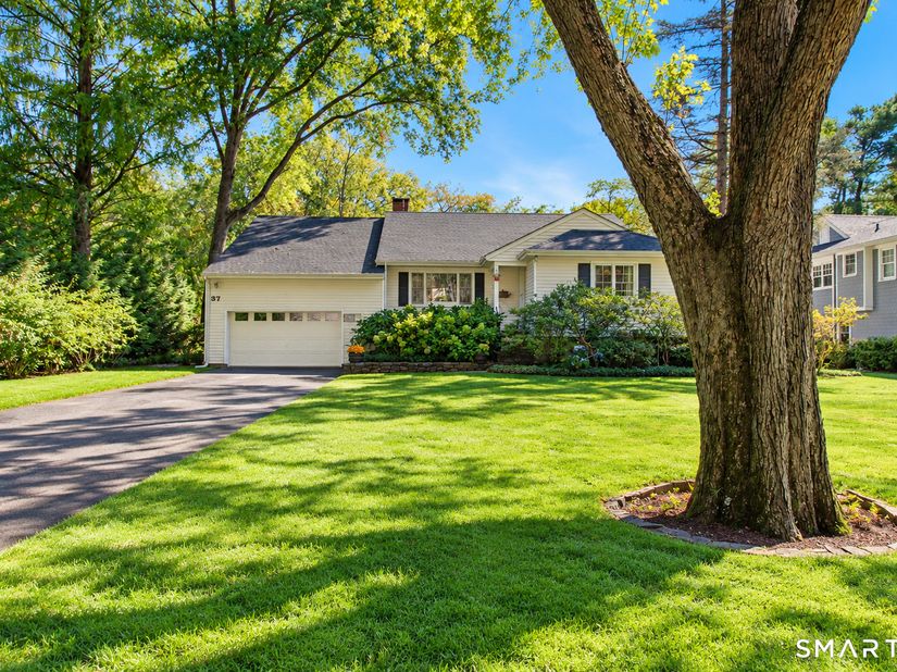 37 Midbrook Lane, Greenwich CT 06870