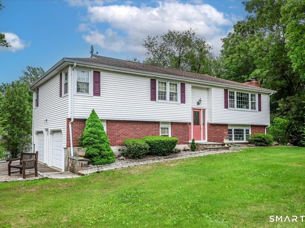 3 Poe Place, Shelton CT 06484