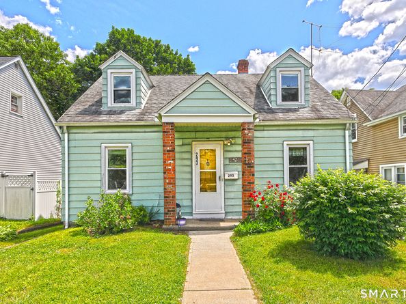 293 Pleasantview Avenue, Bridgeport CT 06606