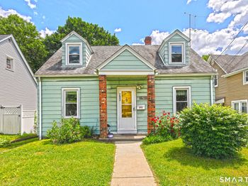 293 Pleasantview Avenue