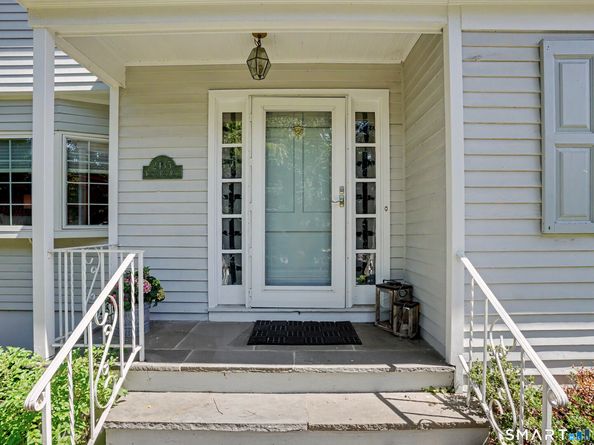 2435 Boston Post Road, Darien CT 06820