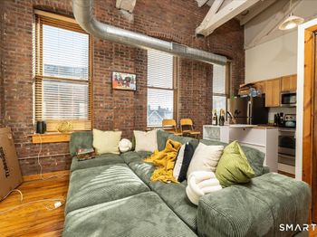325 Lafayette Street