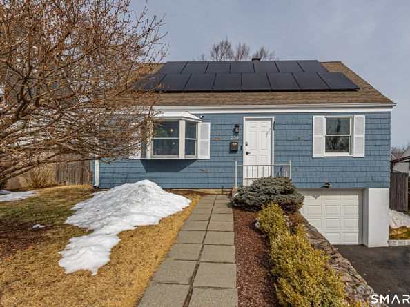 206 Sterling Street, Fairfield CT 06825