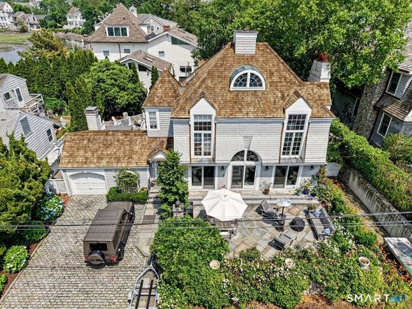 32 Nearwater Road, Norwalk CT 06853