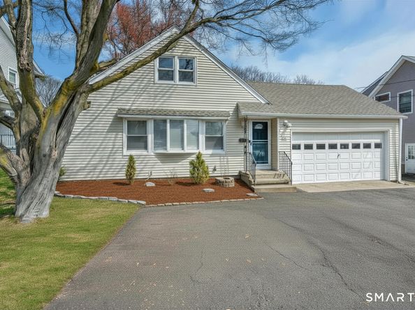 304 Huntington Road, Stratford CT 06614