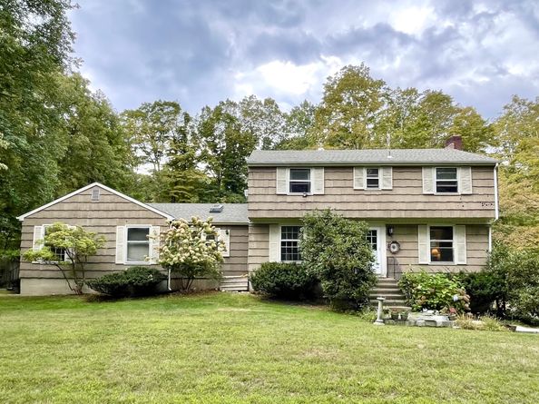 2 Rita Drive, New Fairfield CT 06812