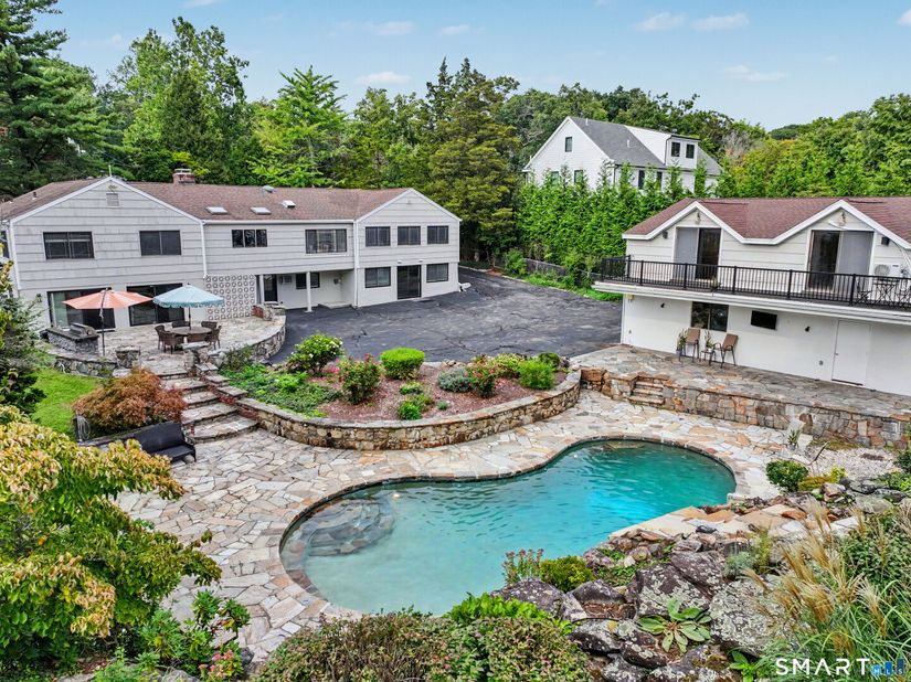 121 Parry Road, Stamford CT 06907