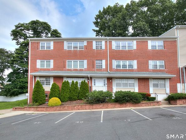 50 Greenhouse Road 57D, Bridgeport CT 06606