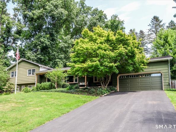 16 Pinewood Shores, Sherman CT 06784