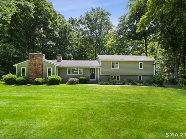 19 Crestwood Road, Monroe CT 06468