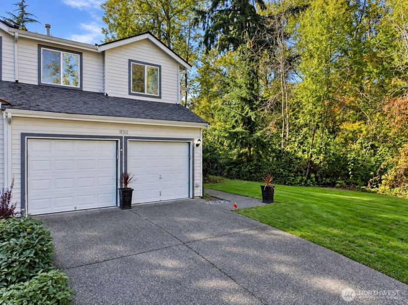 11502 SE 221st Place, Kent WA 98031
